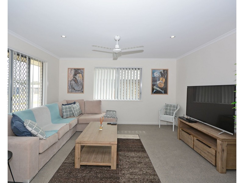 12 Shearwater Street, Kawungan QLD 4655
