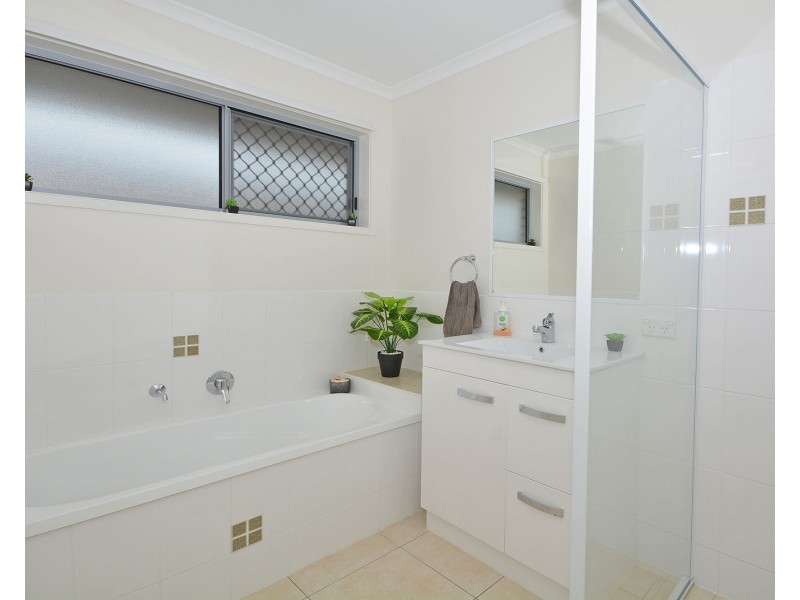 12 Shearwater Street, Kawungan QLD 4655