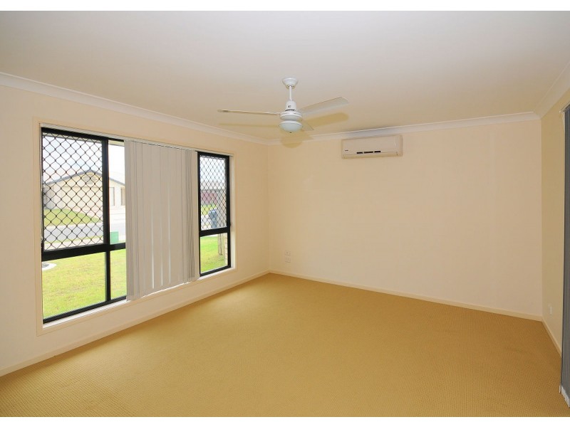 86 Endeavour Way, Eli Waters QLD 4655