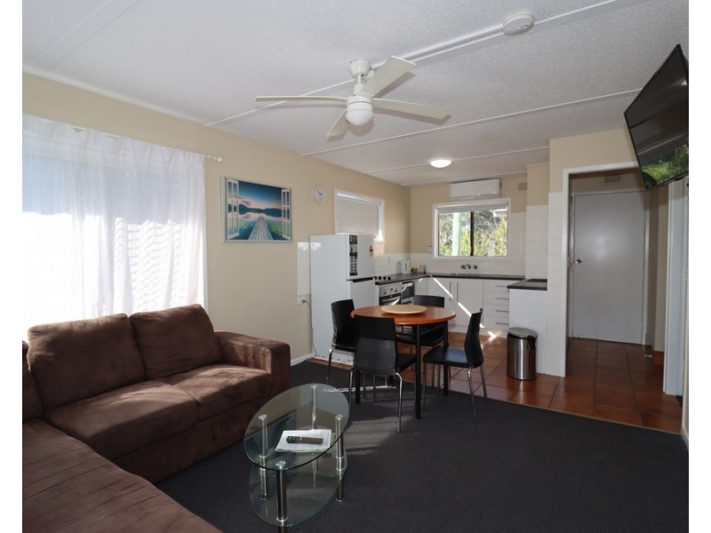 4/480 Esplanade, Torquay QLD 4655