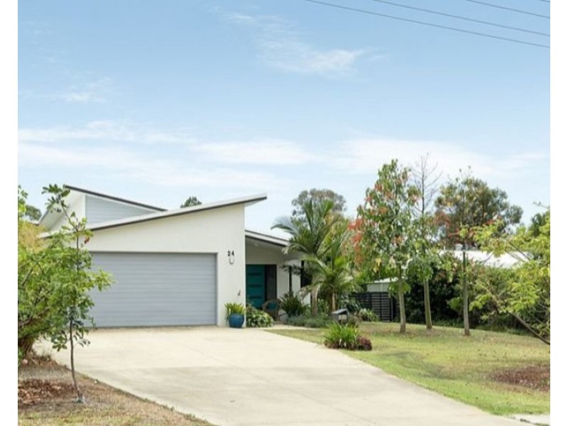 24 Corfield Street, Point Vernon QLD 4655
