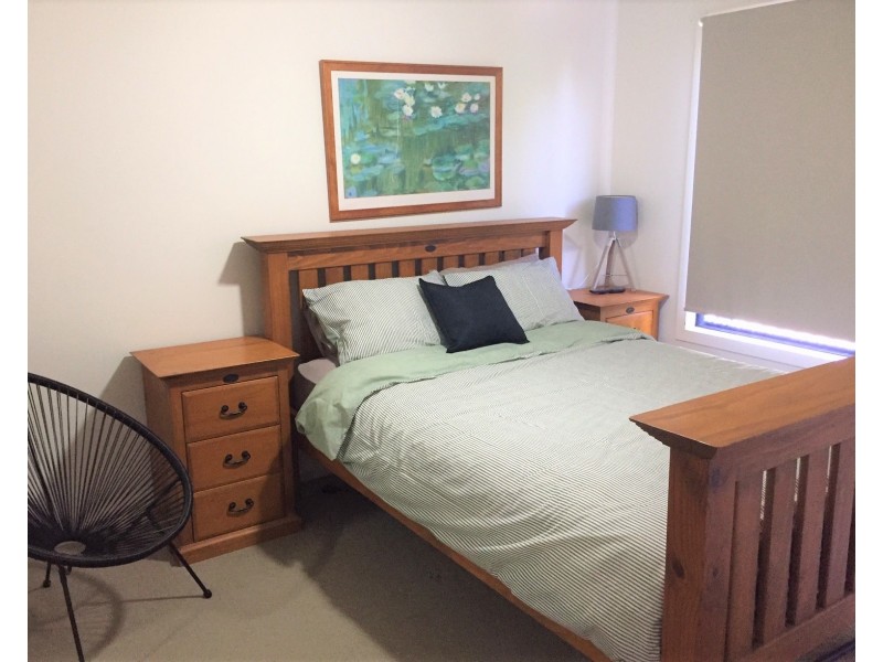 24 Corfield Street, Point Vernon QLD 4655