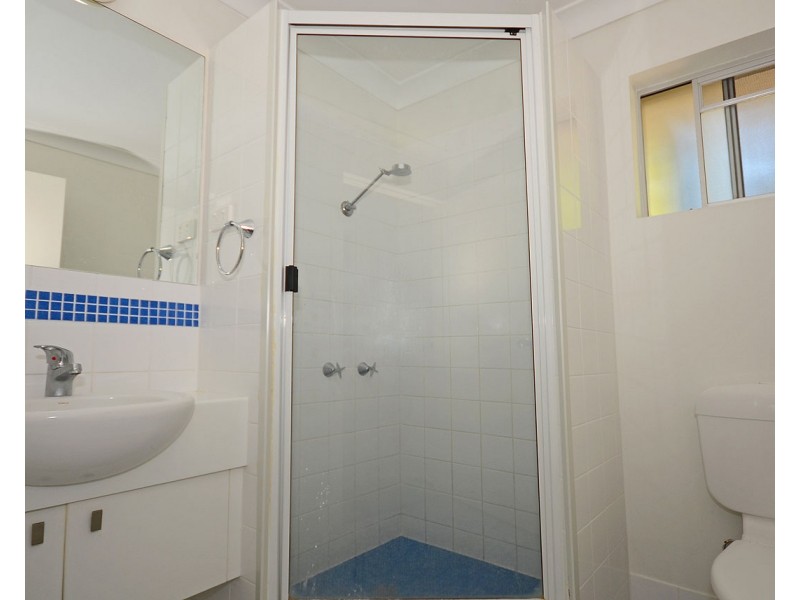 7/13-15 Ann Street, Torquay QLD 4655