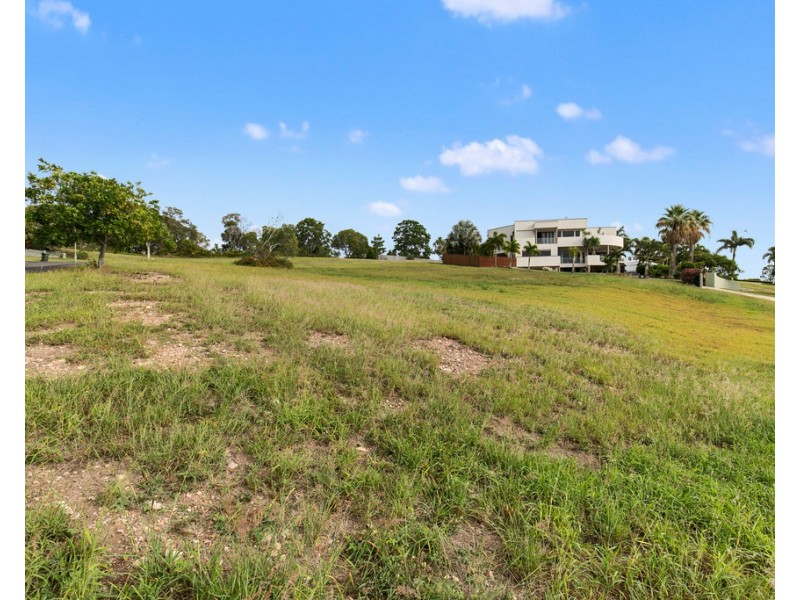 8 Edgewater Court, Craignish QLD 4655