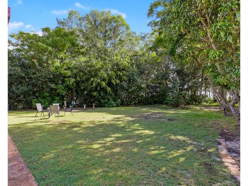 170 Kingfisher Parade, Toogoom QLD 4655