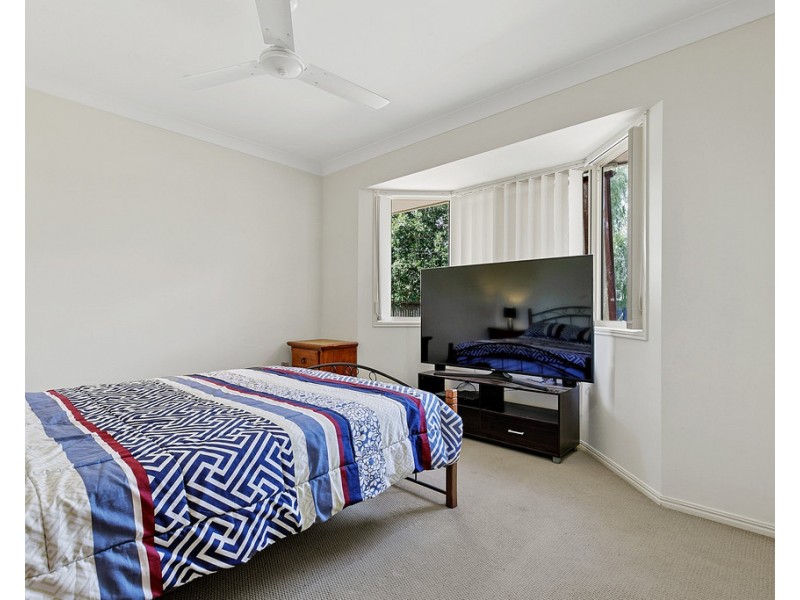 170 Kingfisher Parade, Toogoom QLD 4655