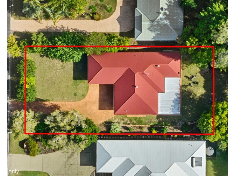 170 Kingfisher Parade, Toogoom QLD 4655