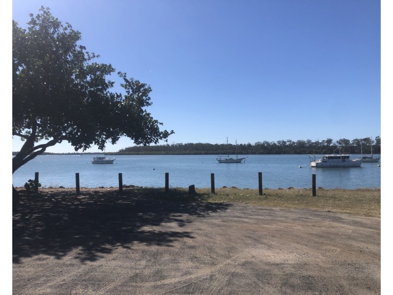 19 Hull Street, Buxton QLD 4660