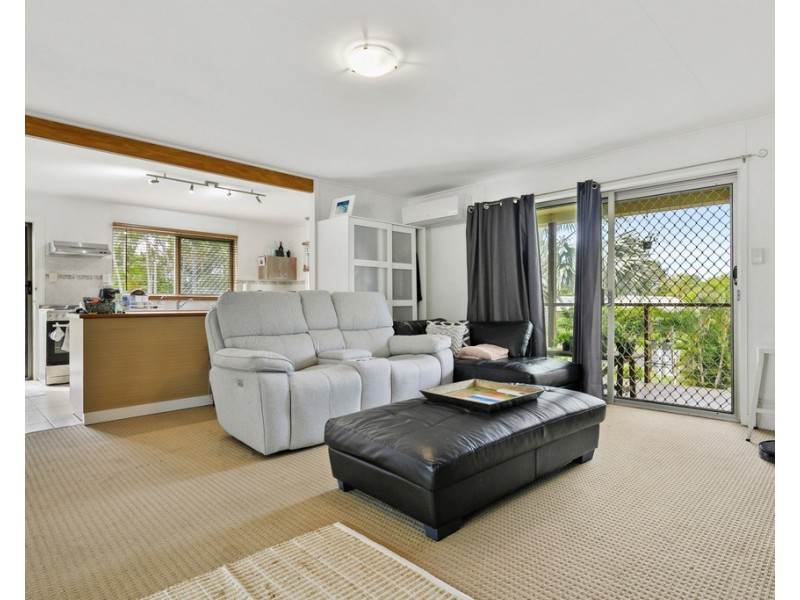 1 Kurrajong Crescent, Point Vernon QLD 4655