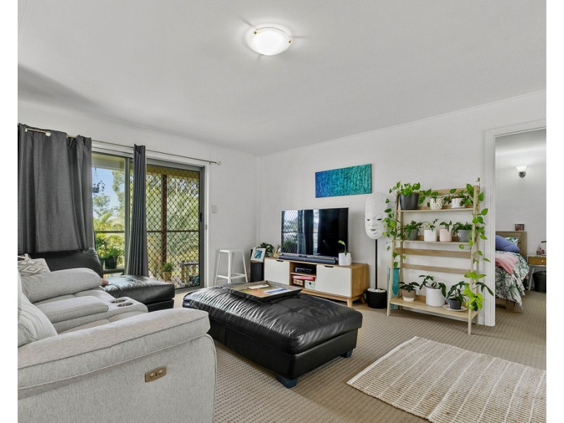 1 Kurrajong Crescent, Point Vernon QLD 4655