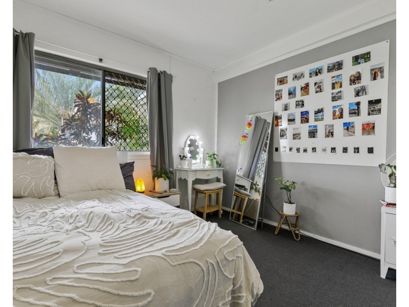 1 Kurrajong Crescent, Point Vernon QLD 4655