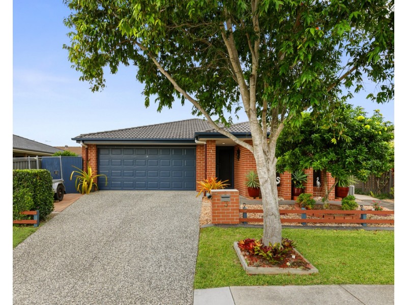 3 Santa Maria Avenue, Urraween QLD 4655
