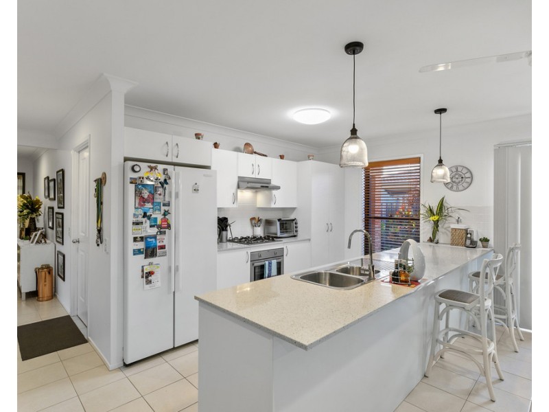 3 Santa Maria Avenue, Urraween QLD 4655