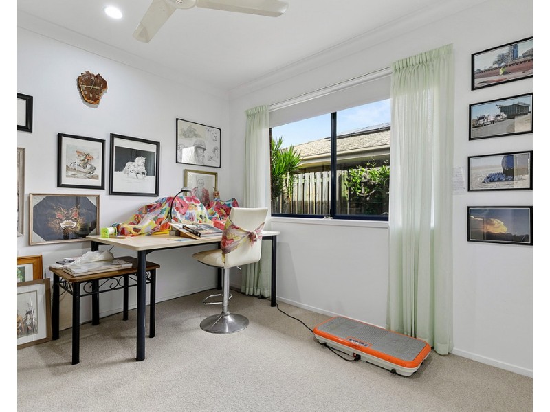 3 Santa Maria Avenue, Urraween QLD 4655