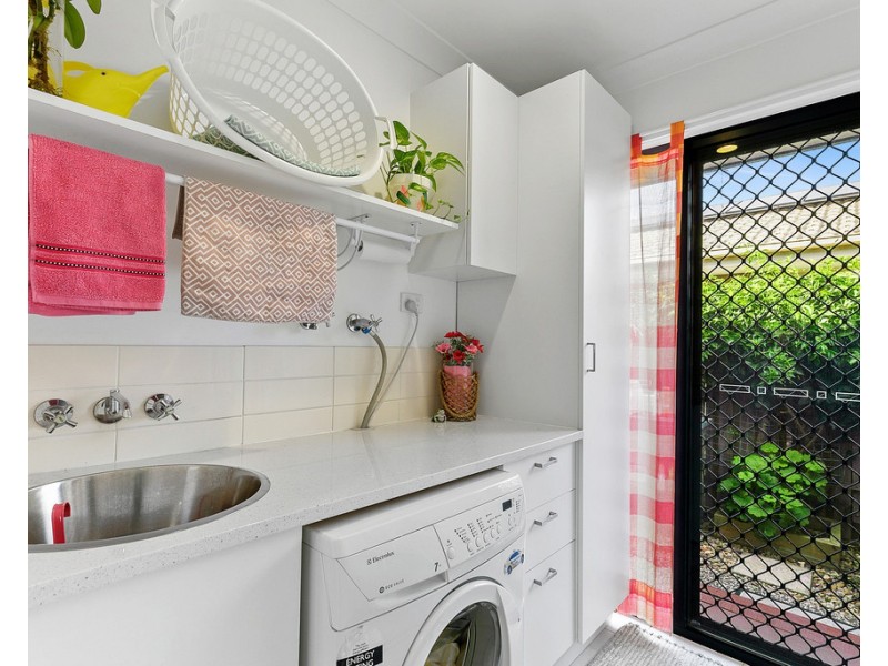 3 Santa Maria Avenue, Urraween QLD 4655