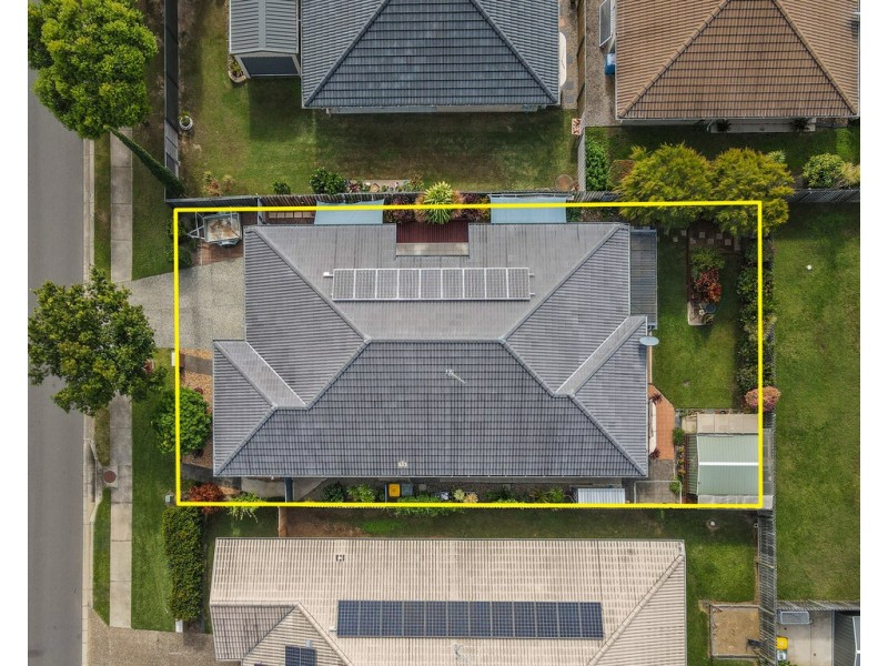 3 Santa Maria Avenue, Urraween QLD 4655