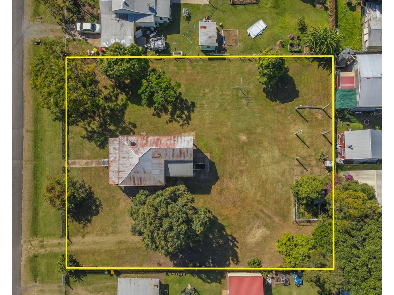 9 Edith Street, Howard QLD 4659