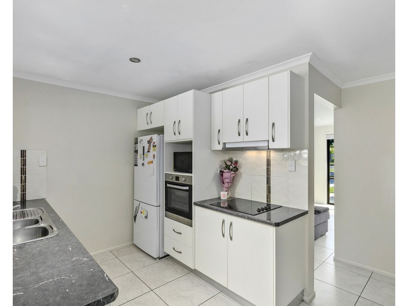 513 Boat Harbour Drive, Torquay QLD 4655