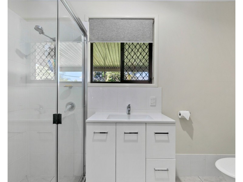 513 Boat Harbour Drive, Torquay QLD 4655