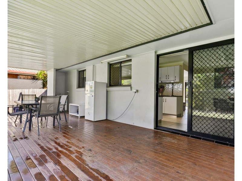 513 Boat Harbour Drive, Torquay QLD 4655