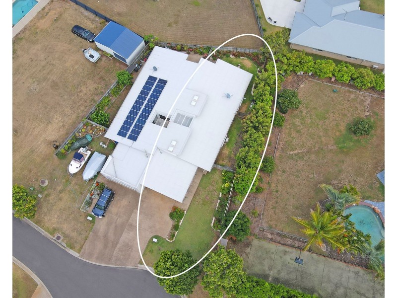 2/10 Beachside Court, Toogoom QLD 4655