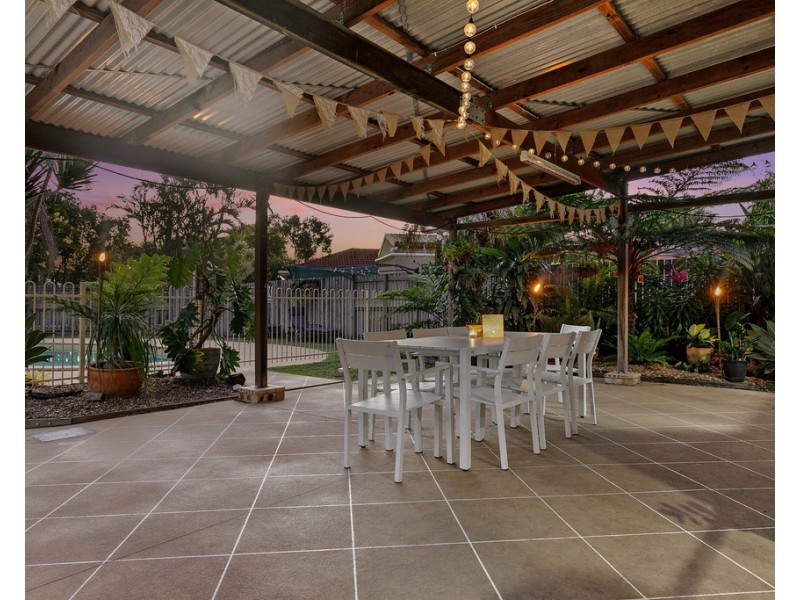 44 Cassandra Crescent, Urangan QLD 4655