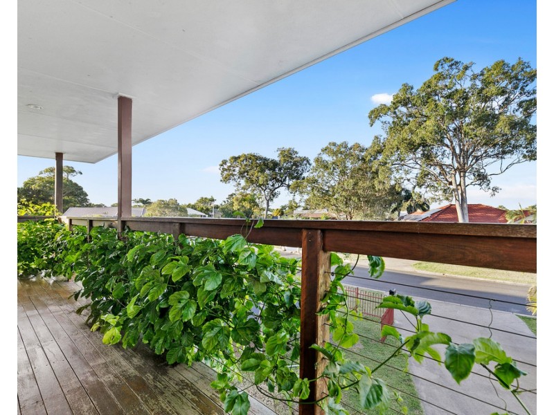 44 Cassandra Crescent, Urangan QLD 4655