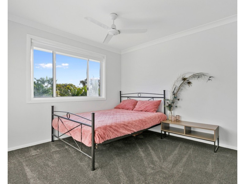44 Cassandra Crescent, Urangan QLD 4655