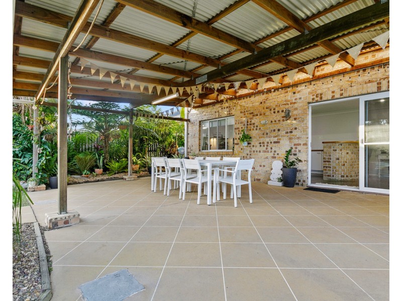 44 Cassandra Crescent, Urangan QLD 4655