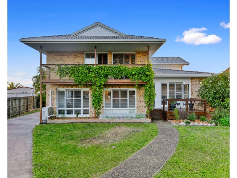 44 Cassandra Crescent, Urangan QLD 4655