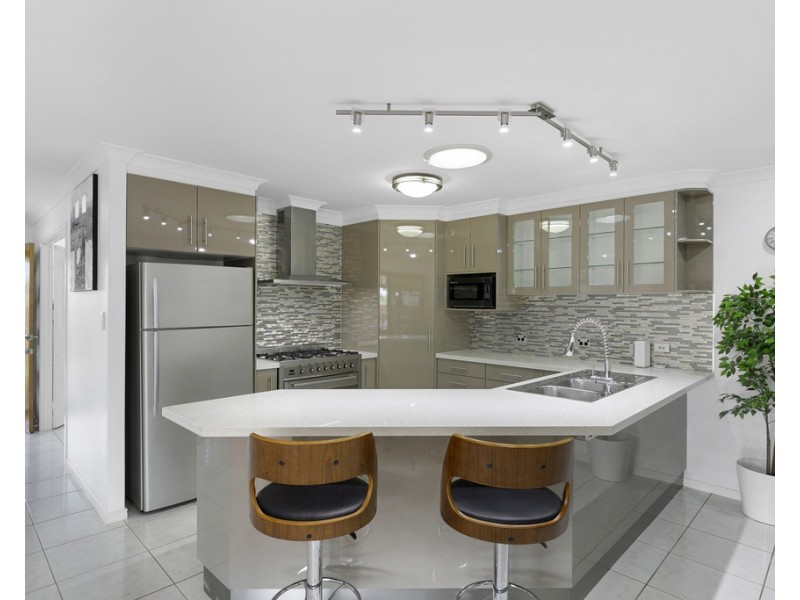 10 Yarrilee Circuit, Dundowran QLD 4655