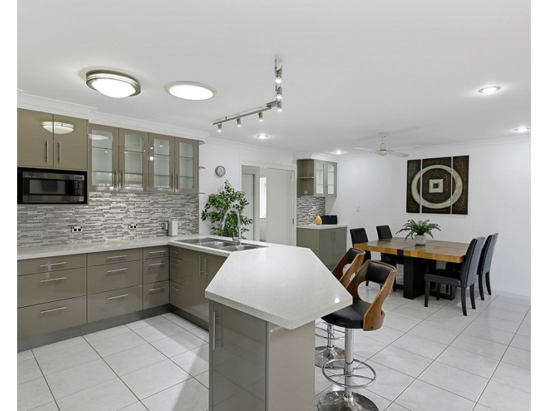 10 Yarrilee Circuit, Dundowran QLD 4655