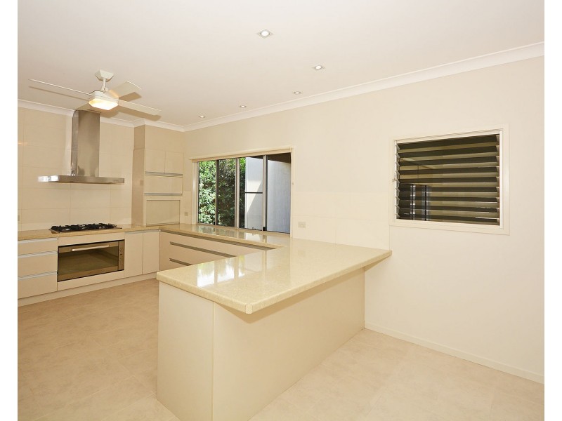 9 Seahaven Circuit, Pialba QLD 4655