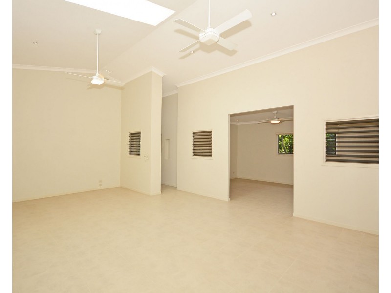 9 Seahaven Circuit, Pialba QLD 4655