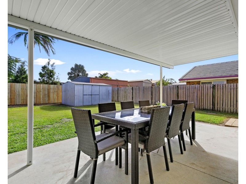 37 Kululu Crescent, Scarness QLD 4655