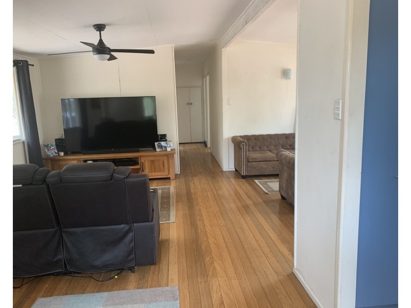 16 Miller Crescent, Burrum Heads QLD 4659