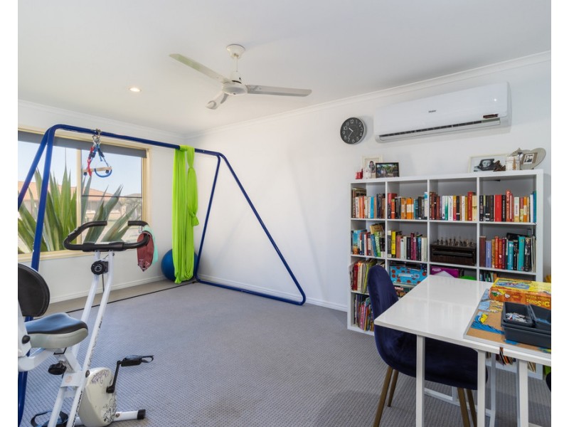 56 Anchorage Circuit, Point Vernon QLD 4655