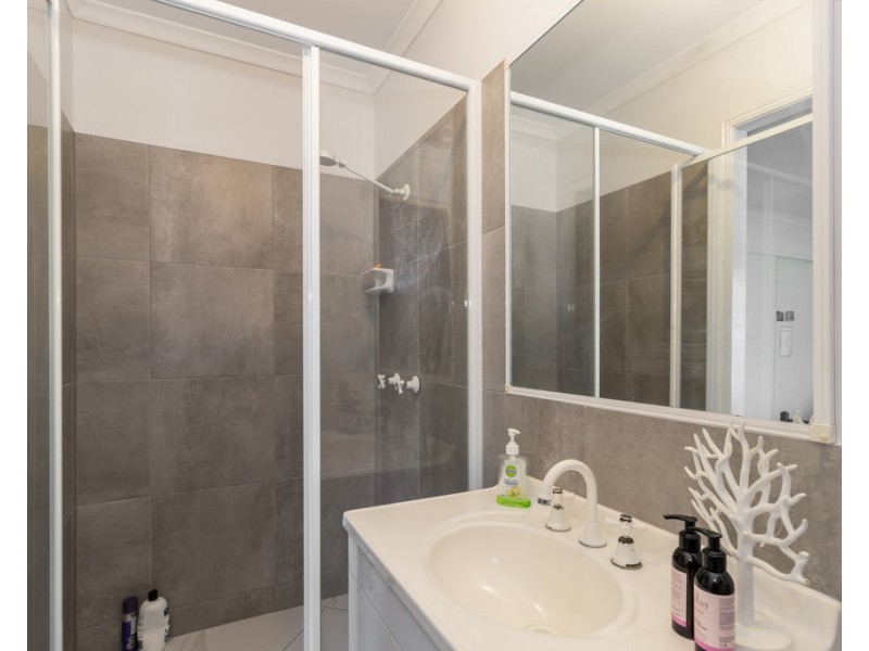 56 Anchorage Circuit, Point Vernon QLD 4655