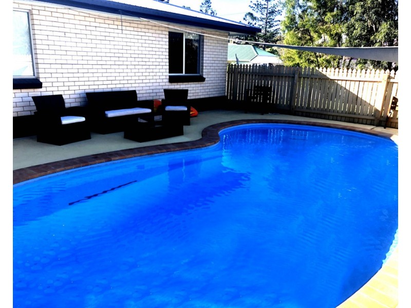 90 Heusman Street, Mount Perry QLD 4671