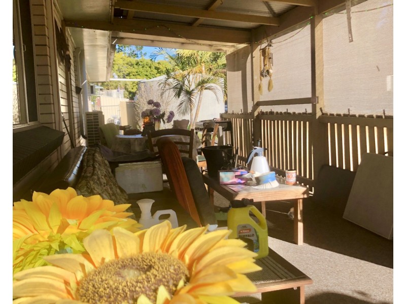 90 Heusman Street, Mount Perry QLD 4671
