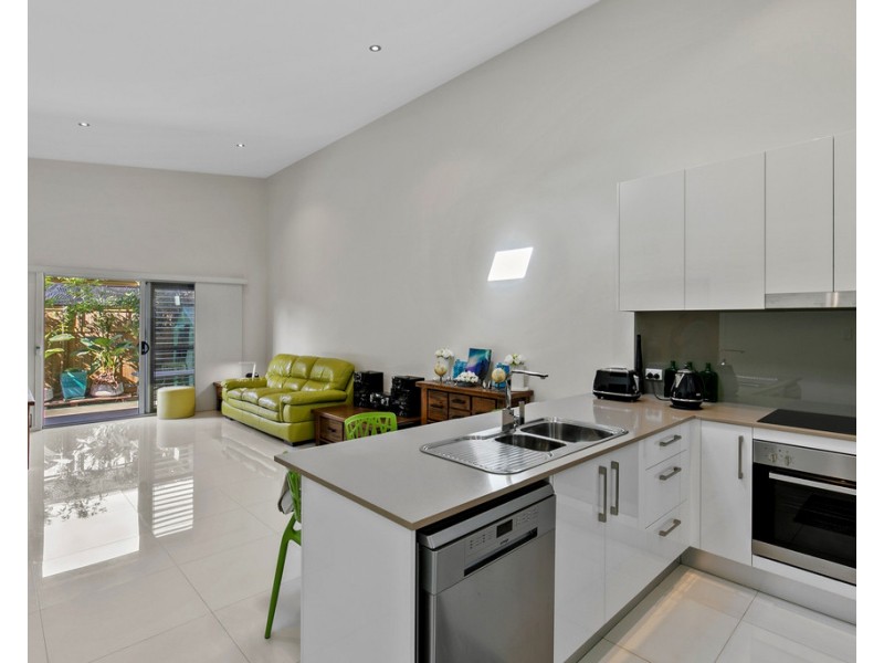 27/138 Cypress Street, Urangan QLD 4655