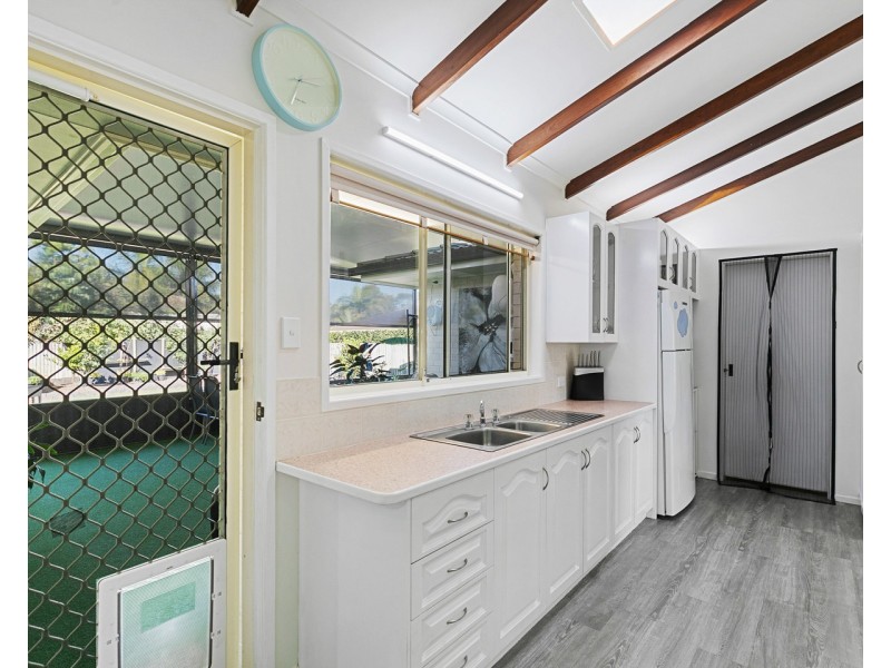 40 Ann Street, Torquay QLD 4655