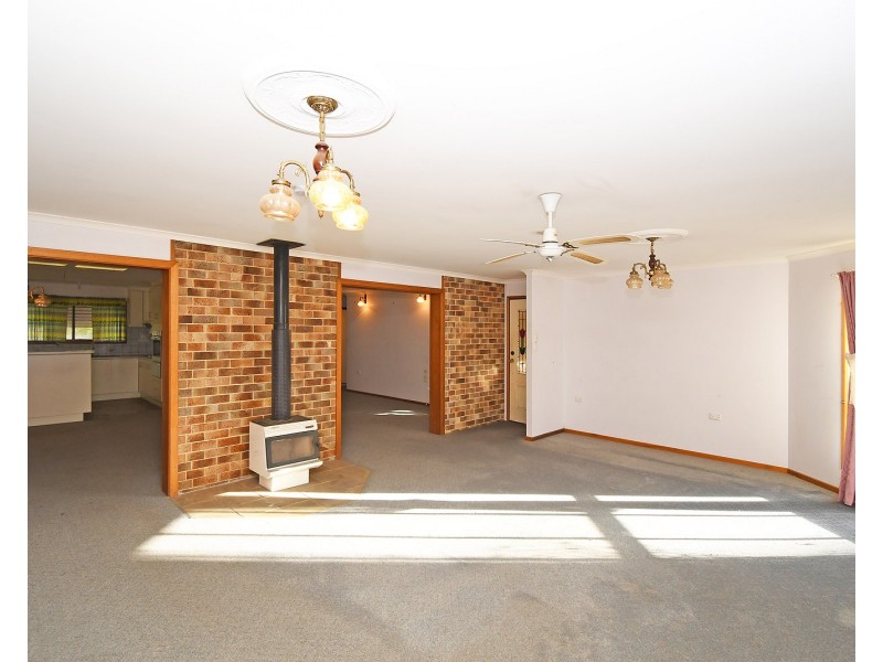 16 Sunset Court, Tinana QLD 4650