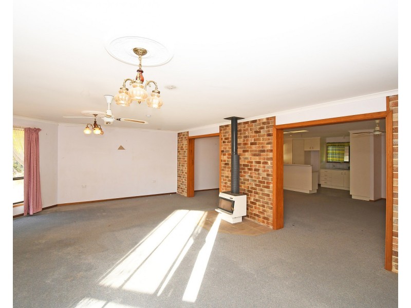 16 Sunset Court, Tinana QLD 4650