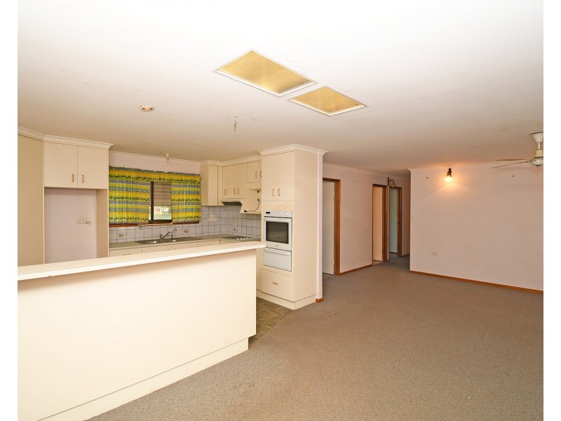 16 Sunset Court, Tinana QLD 4650