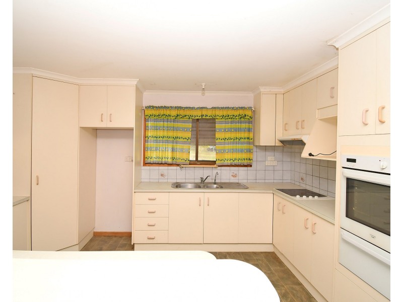 16 Sunset Court, Tinana QLD 4650