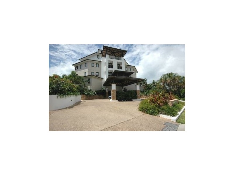102/468 Esplanade, Torquay QLD 4655