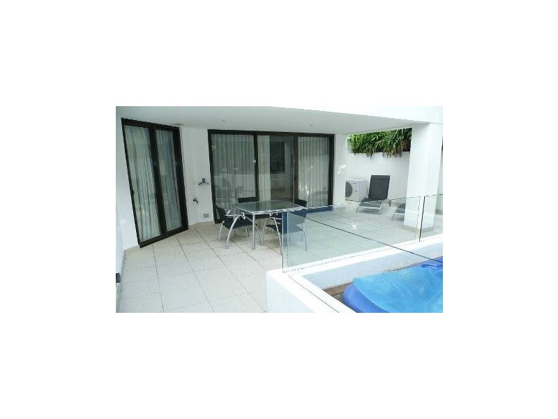 102/468 Esplanade, Torquay QLD 4655