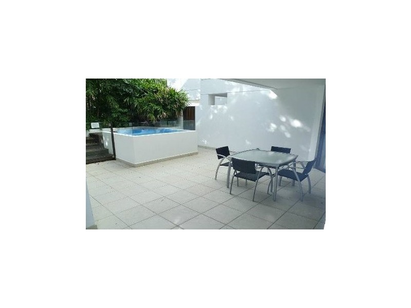 102/468 Esplanade, Torquay QLD 4655