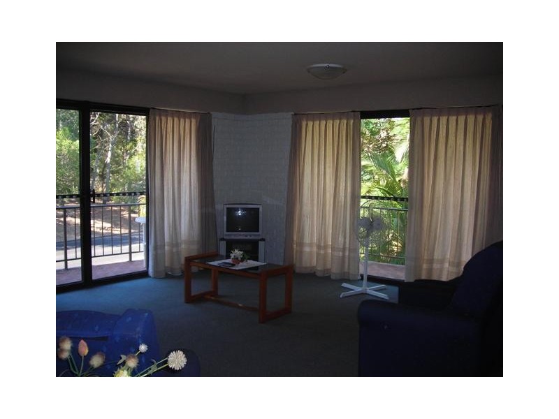 4/394 Esplanade, Torquay QLD 4655